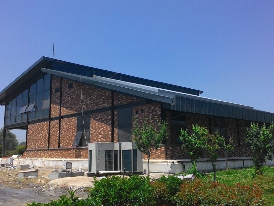 gallery-item